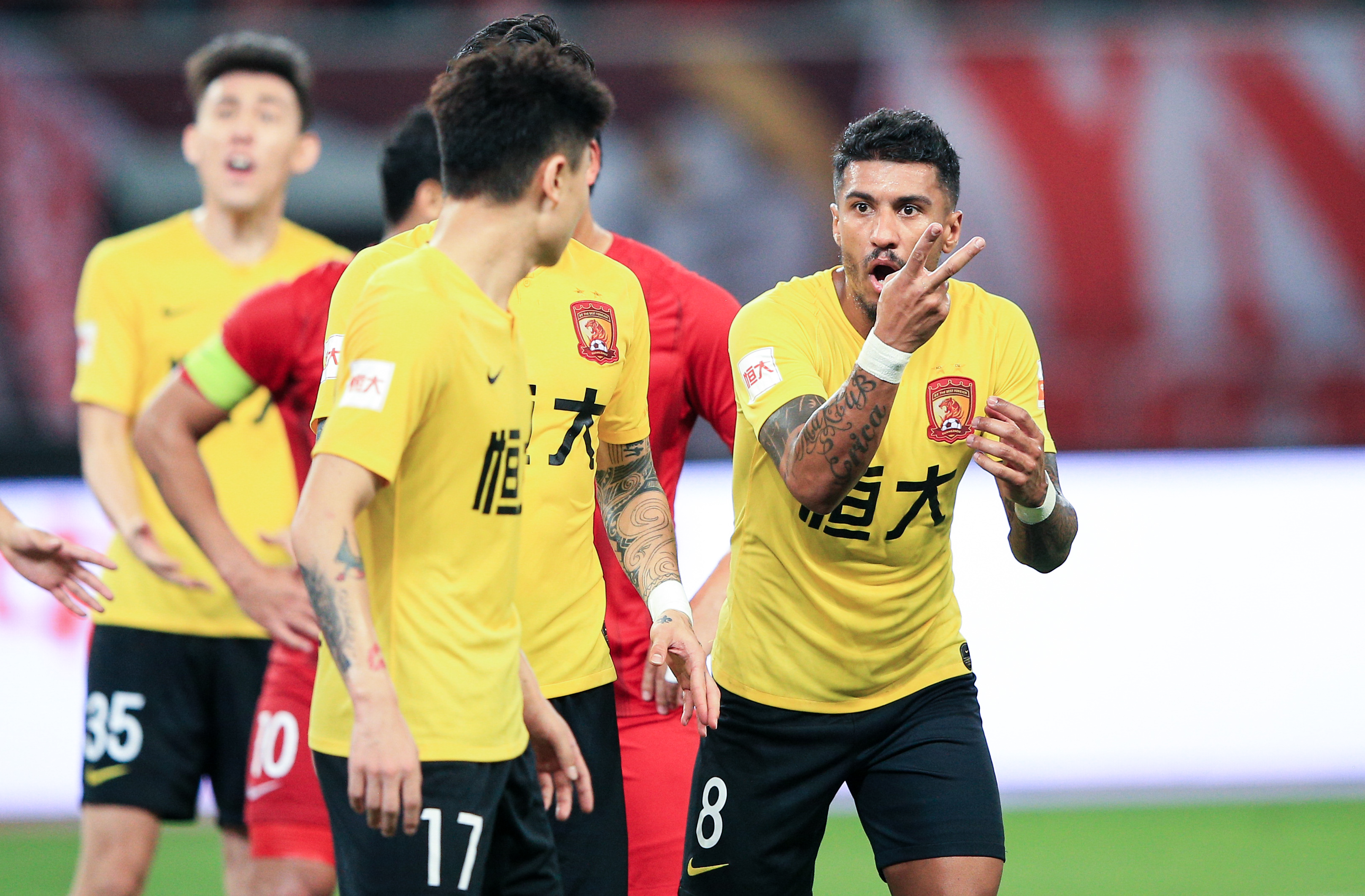 九游体育下载关于瓦伦西亚训练开放日，关键时刻迎来里程碑引欢呼，亚冠在即，心理建设被强调的信息